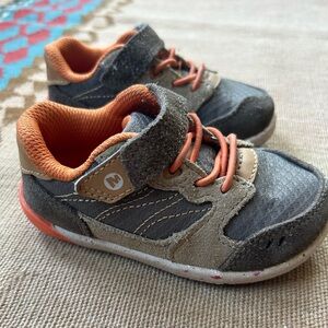 Merrell bare steps toddler shoes brown and orange size 6